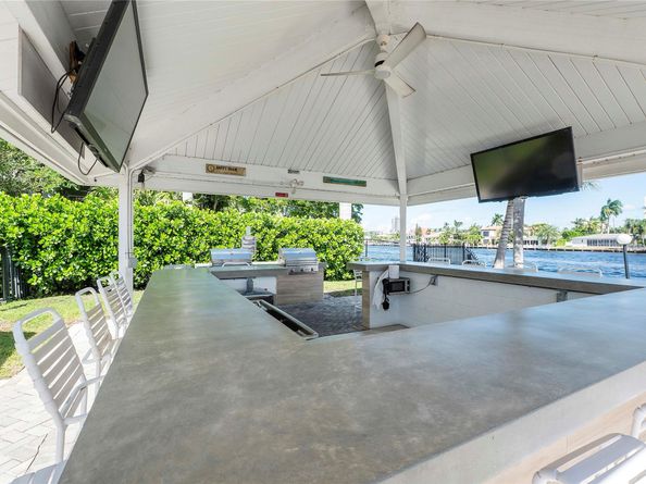 6239 Bay Club Dr 1, Fort Lauderdale FL 33308