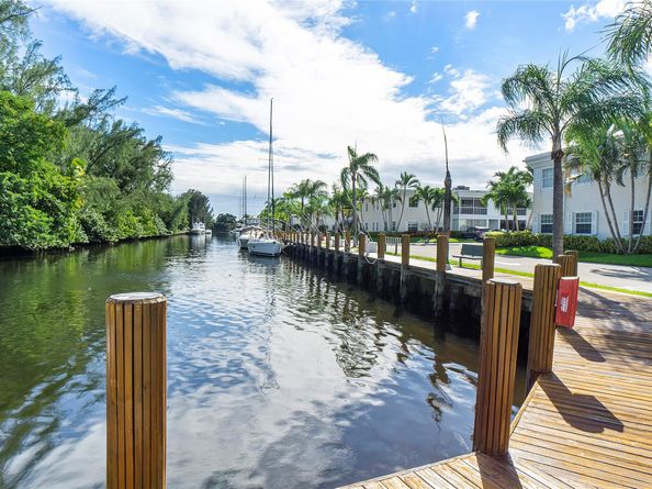 6239 Bay Club Dr 1, Fort Lauderdale FL 33308