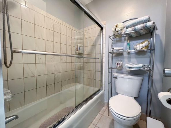 6239 Bay Club Dr 1, Fort Lauderdale FL 33308