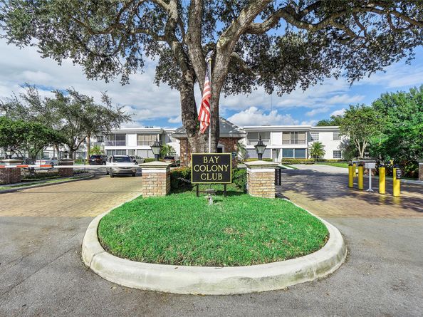 6239 Bay Club Dr 1, Fort Lauderdale FL 33308