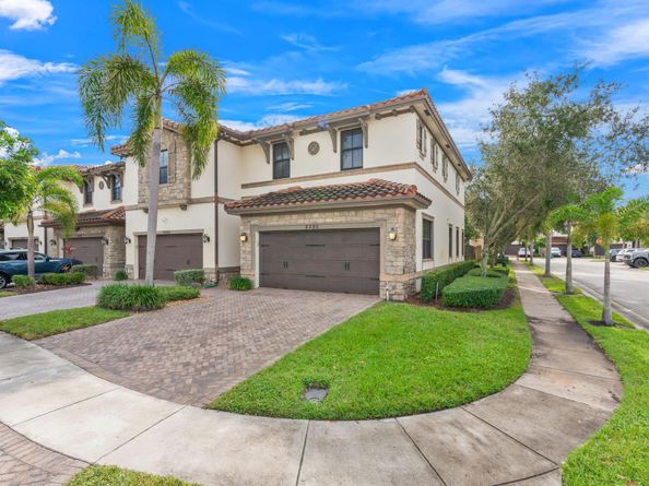 9596 Town Parc Cir N 9596, Parkland FL 33076