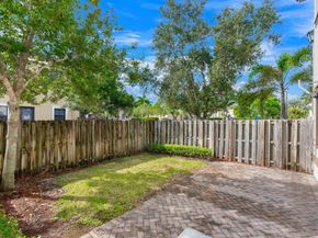9596 Town Parc Cir N 9596, Parkland FL 33076
