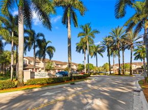 3342 Lakeside Dr 3342, Davie FL 33328