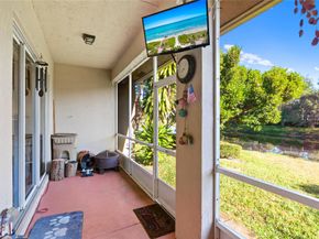 3342 Lakeside Dr 3342, Davie FL 33328