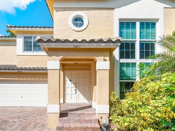 4247 NW 57th Dr, Coconut Creek FL 33073
