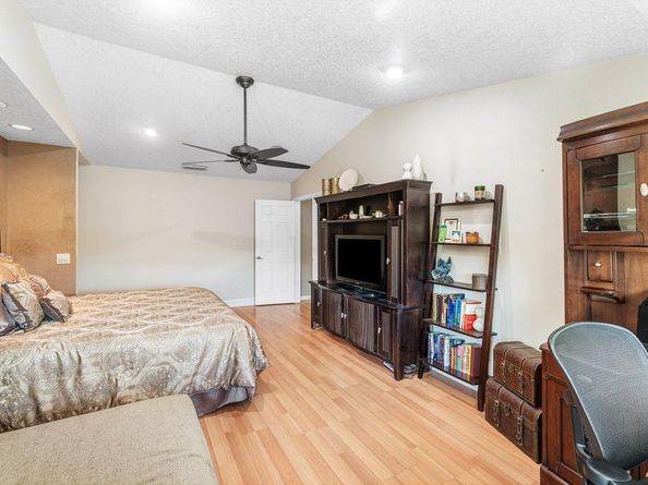 4247 NW 57th Dr, Coconut Creek FL 33073