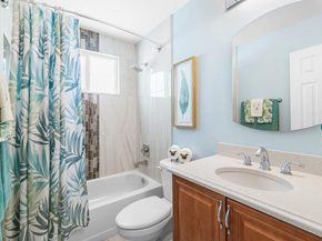 4247 NW 57th Dr, Coconut Creek FL 33073