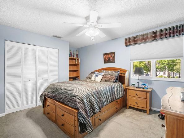 4247 NW 57th Dr, Coconut Creek FL 33073