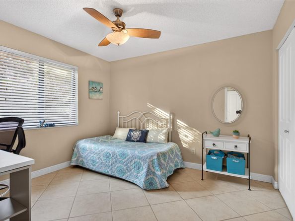 1804 Tamarind Ln, Coconut Creek FL 33063