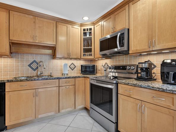 1804 Tamarind Ln, Coconut Creek FL 33063