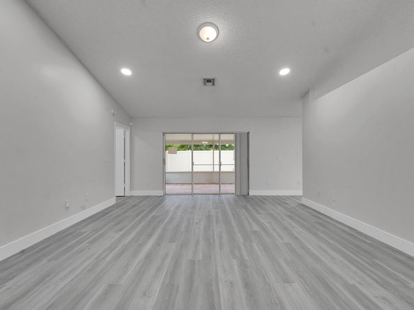 13048 Meadowbreeze Drive, Wellington FL 33414