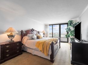 525 S Flagler Drive 19b, West Palm Beach FL 33401