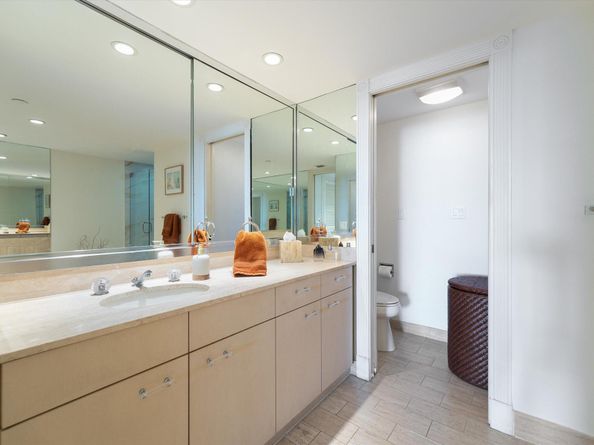 525 S Flagler Drive 19b, West Palm Beach FL 33401