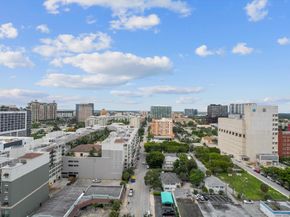 525 S Flagler Drive 19b, West Palm Beach FL 33401