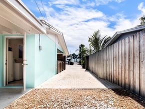 325 SE 10th Court, Deerfield Beach FL 33441