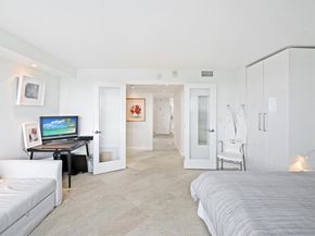 3000 Holiday Dr 1103, Fort Lauderdale FL 33316