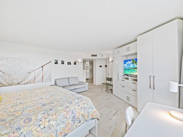 3000 Holiday Dr 1103, Fort Lauderdale FL 33316