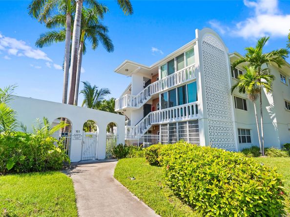 161 NE 10th Ave 3B, Hallandale Beach FL 33009