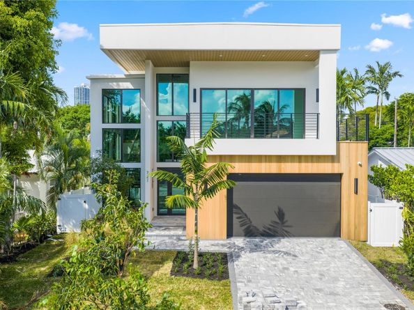 721 SE 9 Street, Fort Lauderdale FL 33316
