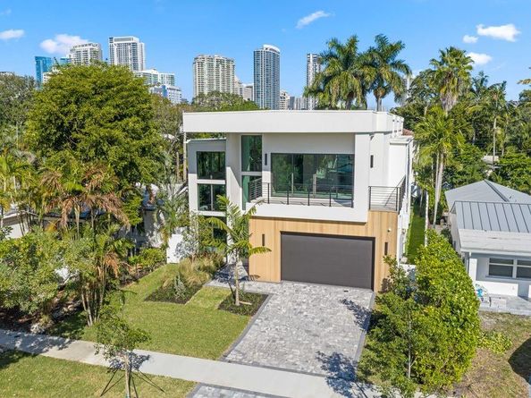 721 SE 9 Street, Fort Lauderdale FL 33316