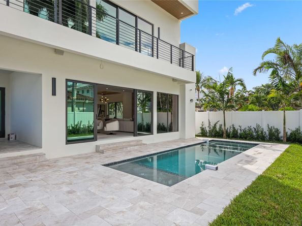 721 SE 9 Street, Fort Lauderdale FL 33316