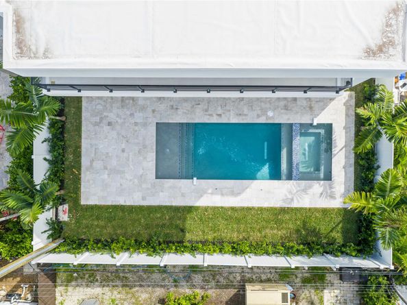 721 SE 9 Street, Fort Lauderdale FL 33316