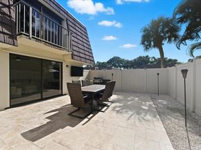 7311 73rd Way, West Palm Beach FL 33407