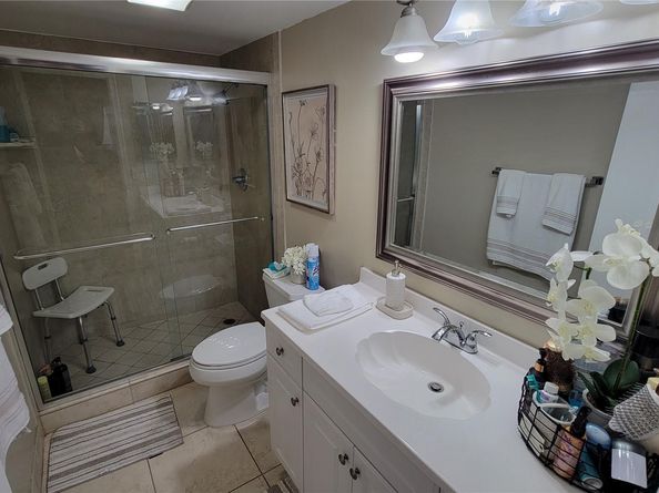 1801 Presidential Way D202, West Palm Beach FL 33401