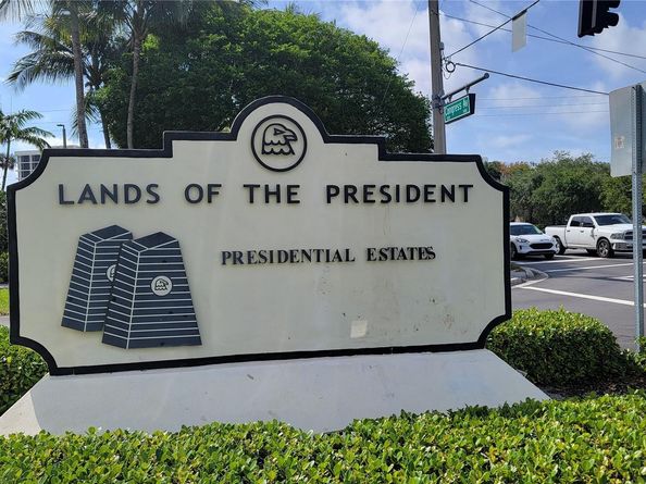 1801 Presidential Way D202, West Palm Beach FL 33401
