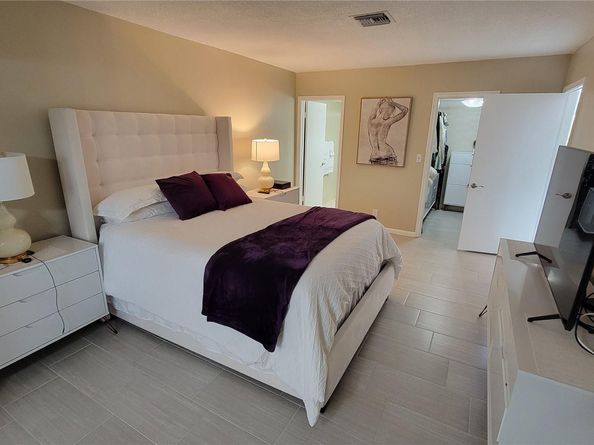 1801 Presidential Way D202, West Palm Beach FL 33401
