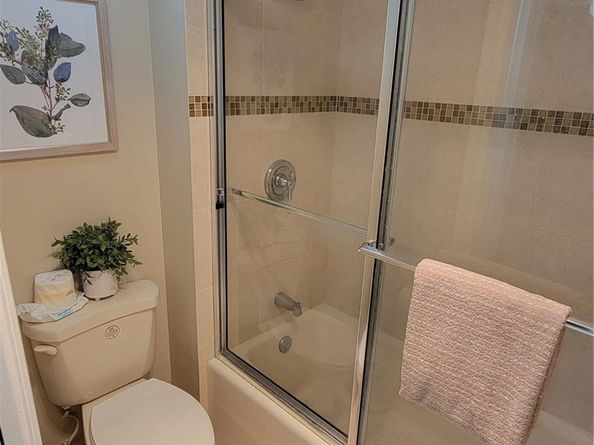 1801 Presidential Way D202, West Palm Beach FL 33401