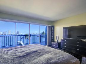 3040 Lake Shore Drive 502, Riviera Beach FL 33404