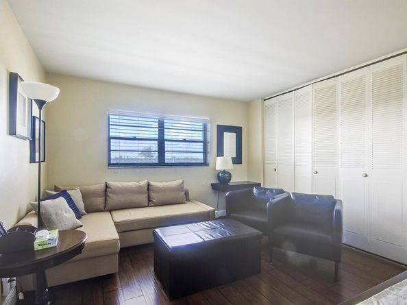 3040 Lake Shore Drive 502, Riviera Beach FL 33404