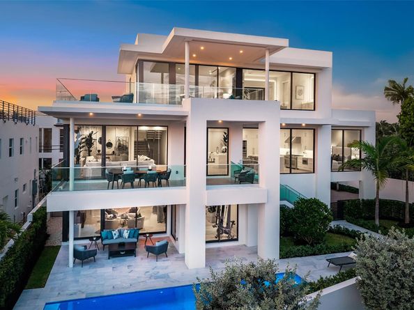 1813 N Fort Lauderdale Beach Blvd, Fort Lauderdale FL 33305