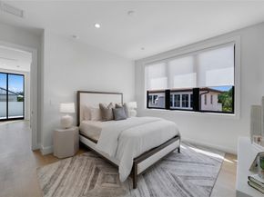 1813 N Fort Lauderdale Beach Blvd, Fort Lauderdale FL 33305