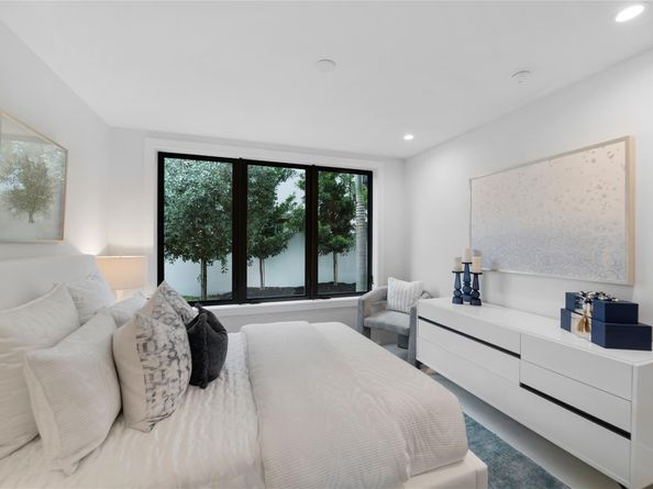 1813 N Fort Lauderdale Beach Blvd, Fort Lauderdale FL 33305