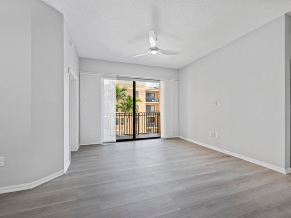 511 Lucerne Avenue 517, Lake Worth Beach FL 33460