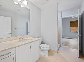 511 Lucerne Avenue 517, Lake Worth Beach FL 33460