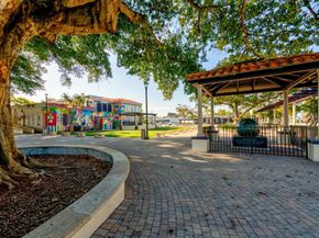 511 Lucerne Avenue 517, Lake Worth Beach FL 33460