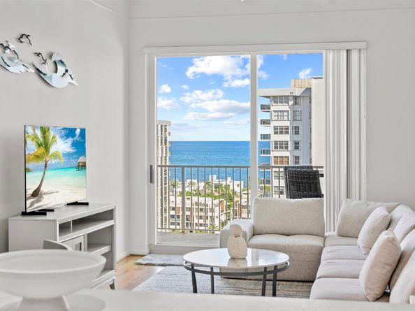 3020 NE 32nd Ave PH11, Fort Lauderdale FL 33308