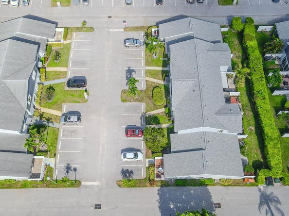 2641 Gately Drive W 1003, West Palm Beach FL 33415