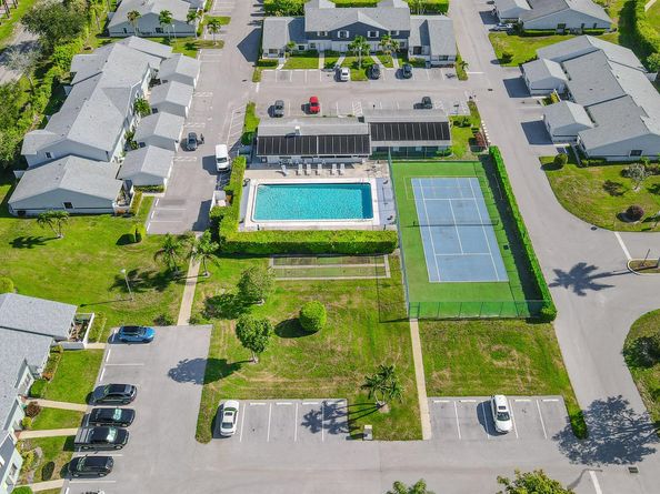 2641 Gately Drive W 1003, West Palm Beach FL 33415