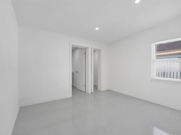 2396 Service Road, Opa Locka FL 33054