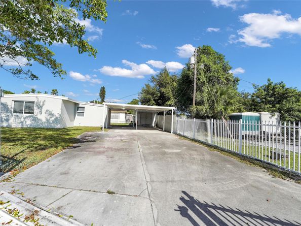 2396 Service Road, Opa Locka FL 33054