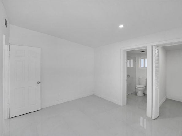 2396 Service Road, Opa Locka FL 33054