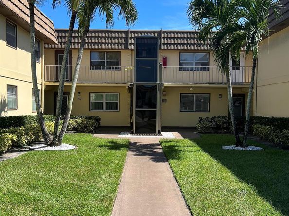 157 Saxony D, Delray Beach FL 33446
