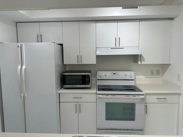 4844 N State Road 7 305, Pompano Beach FL 33073