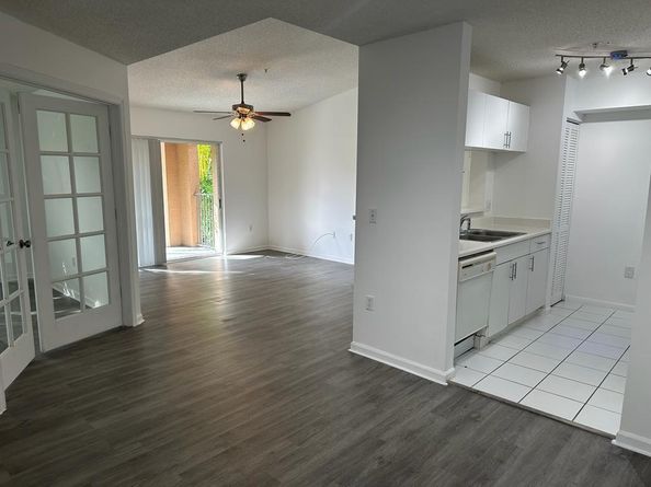 4844 N State Road 7 305, Pompano Beach FL 33073