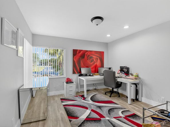 8256 Summerbreeze Lane, Boca Raton FL 33496