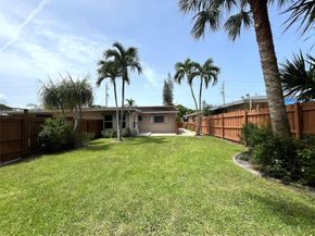 1644 NE 33rd St, Oakland Park FL 33334